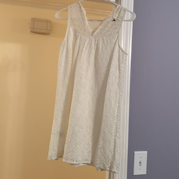 White short dress - Picture 2 of 5